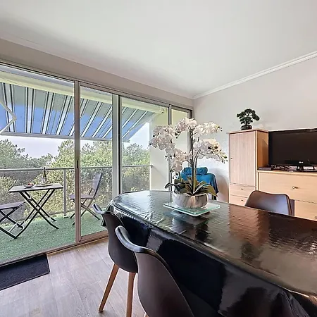 Apartmán L'ermitage-4 By Interhome